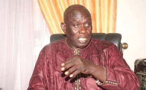 Enterrement de son épouse: Baba Tandian se fait voler son portable et 1500 euros