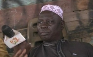 Balla Gaye tape sur la table: "Que les gens laissent tout tranquille Balla Gaye 2"