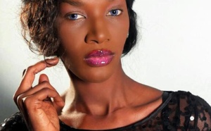 Le top model Amina Pouye dans un style très fashion