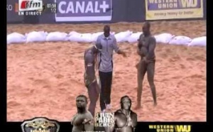 [Regardez!]  Victoire de Youssou Ndour sur Mactar Guèye