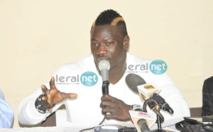 Le lutteur Boy Niang : « Je veux décrocher mon bac »