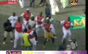 [Regardez!] Le Bakk du lutteur Santan Gningue 