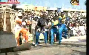 [Regardez!] Le "Bakk" du lutteur Modou Awa Tine