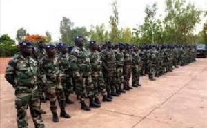 [Audio] Minusma: Le commissaire Abdoulaye Niang remet le drapeau au 1er contingent