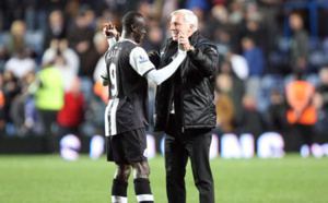 Newcastle : Alan Pardew content de retrouver Papis Cissé