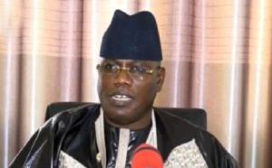 Député Cheikh Mbacké Bara Dolly: «Dans l’histoire du Sénégal, c’est la première pétition des députés pour exiger la démission d’un ministre, pour incompétence»