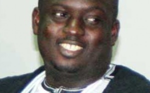 Aziz et Baye Ndiaye en touristes en Europe