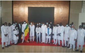 JO de Tokyo: Le drapeau national remis à la délégation sénégalaise