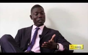 [Vidéo] "Dakar ne bosse pas" Ep N°2: Maraboutage et khon dans nos institutions et l’interview du ministre des Affaires sénégalaises qui parle de son nouveau programme KRM « Khoumbay Roumbay et Moumbay ».