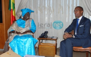 [Photos] Primature: Abdoul Mbaye passe le témoin à Mimi Touré