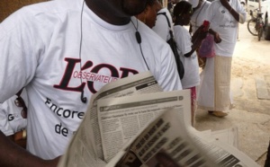 Dj Koloss en mode vendeur de journaux