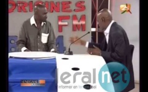  "Senegal ca kanam" : Youssou Touré se moque de Tounkara qui raillait les chaussures de Macky Sall