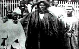 Restaurer les valeurs: L’auteur Mamadou Cor Sène Sarr offre l’œuvre de Mame Cheikh Ibrahima Fall à la jeunesse