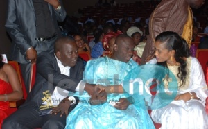 Pape Diouf présente Bébé Basse à Mamadou Ndoye Bane