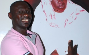 Pape Diouf montre sa maman 