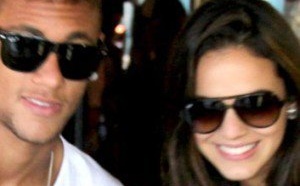 Neymar demande l’amitié à Balotelli, il lui répond qu’il préfère celle de sa copine