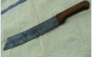Mbour-une dispute vire à la tentative de meutre: par excès de jalousie, Cheikh Séne asséne 15 coups de machette à sa femme Khady Kama