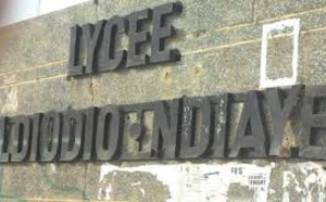 Réhabilitation du Lycée Valdiodio Ndiaye: Les profs dénoncent l’arrêt des travaux