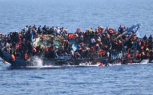 Emigration clandestine: 44 rescapés, dont plusieurs mineurs et un mort, retrouvés dans un bateau