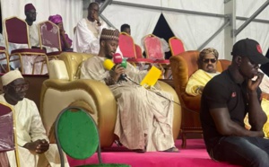 Images sur Gamou: Le berndé exceptionnel de Soxna Oumou Sy Dabakh et de Soxna Amina Niasse, chez Dr. Ahmed Khalifa Niasse