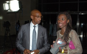 Kamou, le fidèle ami de Youssou Ndour, avec une des maquilleuses de la Tfm