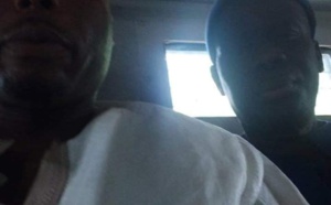 «Nous sommes arrêtès arbitrairement», a déclaré Barthélémy Dias. Sur la photo, Barth', Sonko, sont dans le fourgon de la police