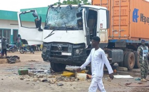 Avenue Cheikh Ahmadou Bamba: Un camion porte-conteneurs écrase un piéton