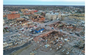 Prés de 100 morts à l'issue des tornades aux Etats-Unis: