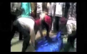 Vidéo: Les insoutenables images d’un accident à Kahone, une victime coupée en deux (âmes sensibles s’abstenir)