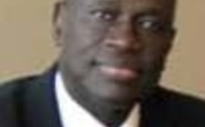 Amadou Top, le grand marabout de l’Internet, Portrait - Musulman, sénégalais, informaticien, et, surtout, gourou de l’Internet, l’avenir du Sénégal, selon lui. par Nathalie Lamoureux