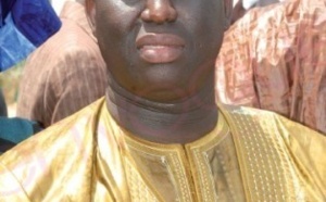 Le frère de Macky Sall s’emporte et traite Fou Malade de fumeur chanvre indien