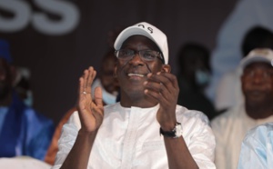 Centre Élimane Thiaw : Abdoulaye Diouf Sarr devance ses adversaires dans son bureau de vote.