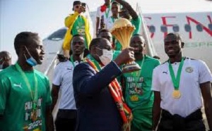 Les champions d’Afrique récompensés : La charité présidentielle bien ordonnée, commence… par le ministère et les fédéraux !