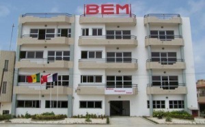 Remise de 68 diplômes de la Bordeaux management school (BEM) de Dakar