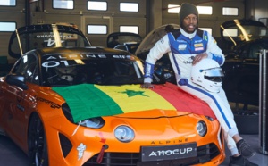 Sport automobile Alpine Elf  Europa Cup/ Avec sa voiture baptisée Lat Dior: Le pilote Abdoulaye Diop dans la course