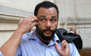 Environ 650.000 euros en liquide saisis chez Dieudonné