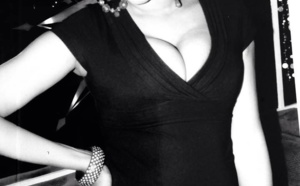 Le mannequin Mame Sophie expose ses atouts !