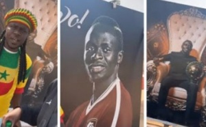 Les portraits de Sadio Mané décorent les murs du terrain d’entraînement de Génération Foot…