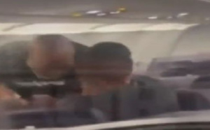 Tyson frappe un passager…qui l’importunait à bord d’un avion