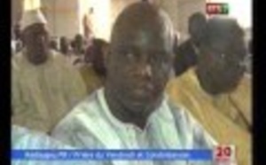 Vidéo - Kédougou: Macky Sall sacrifie à la prière du vendredi 