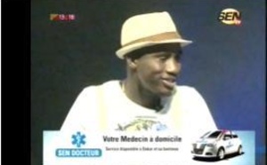 Waly Seck et sa mère fondent en larmes. Regardez!