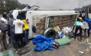 Autoroute à péage: Un "Ndiaga Ndiaye" se renverse, 27 blessés enregistrés, dont 2 dans un état grave