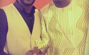 Bathie Samba pose avec son ami Waly Seck