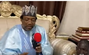 Législatives 2022 : Sheikh Alassane Sène de la coalition Naatangué à Touba chez le Khalife Général