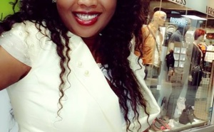 L'éclatante Fatou Abdou Ndiaye de la Sen Tv en mode shopping à Paris 