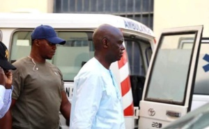 Saint-Louis : Mansour Faye suspend sa caravane et rend visite aux accidentés de YAW