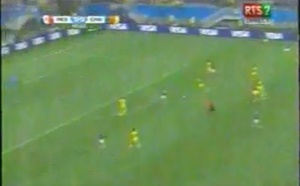 Mondial 2014: Regardez le but du Mexique face au Cameroun