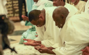 Touba: Après sa visite chez le khalife, Macky Sall s'est recueilli au mausolée de Cheikh Ahmadou Bamba