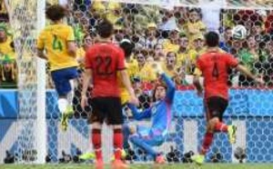 Le Brésil bute sur Ochoa