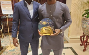 Sadio Mané en toute complicité avec l'homme d'affaires et social de Mbacké, Mouhamadou Badiane (Photos)